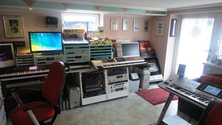 Studio 1 b